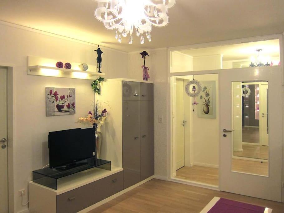Modernes 1 Zimmer Luxusappartement Kleiner Roland Mit Parkplatz Und Balkon In Bremen Naehe Zentrum Eksteriør bilde