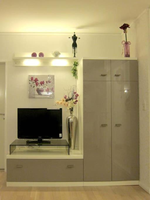 Modernes 1 Zimmer Luxusappartement Kleiner Roland Mit Parkplatz Und Balkon In Bremen Naehe Zentrum Eksteriør bilde